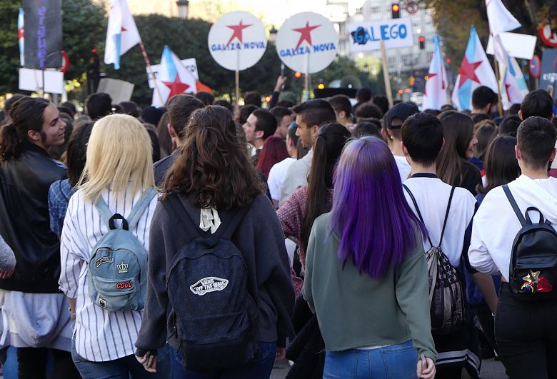 17-11-16 ManiFolgaEstudantilVigo11.JPG